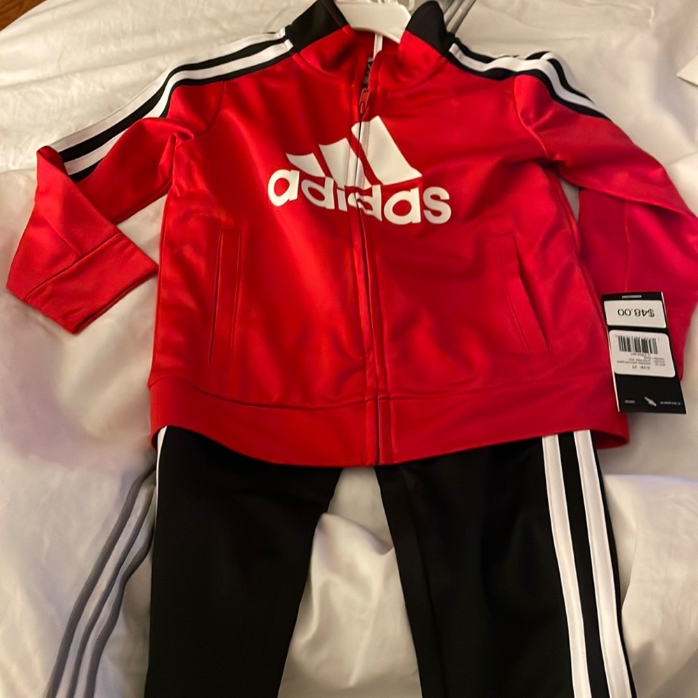 Boys two piece sweat suit, zipper jacket and pants